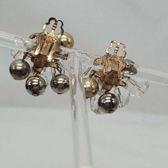 Vintage Cluster Clip-On Earrings With Clear Faceted Beads & Silver-Tone Balls - Picture 11 of 11